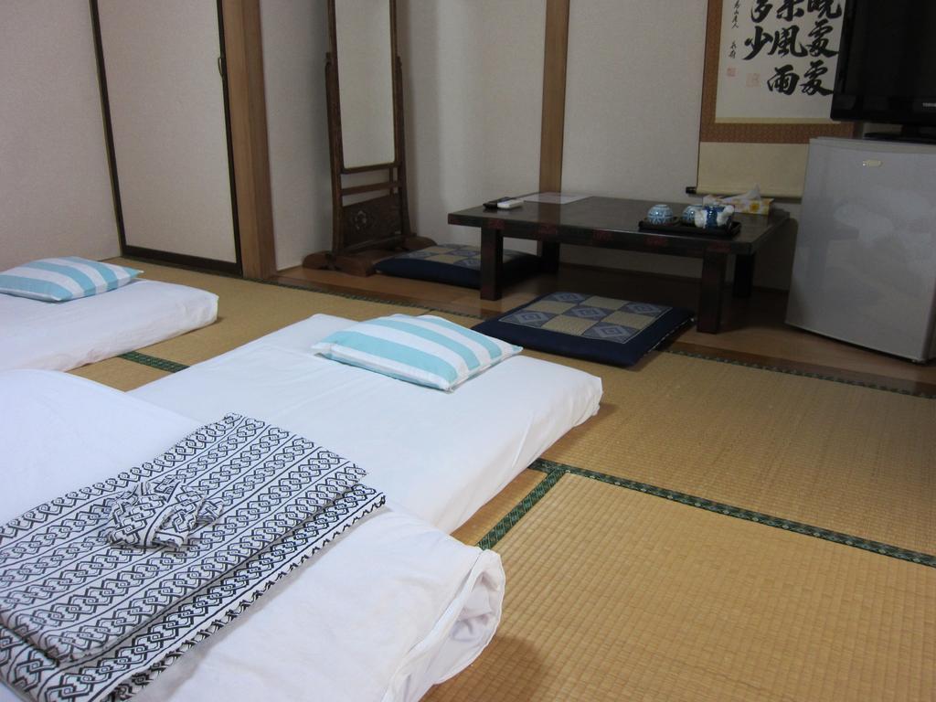 Ryokan Matsukaze Matsumoto Kamer foto