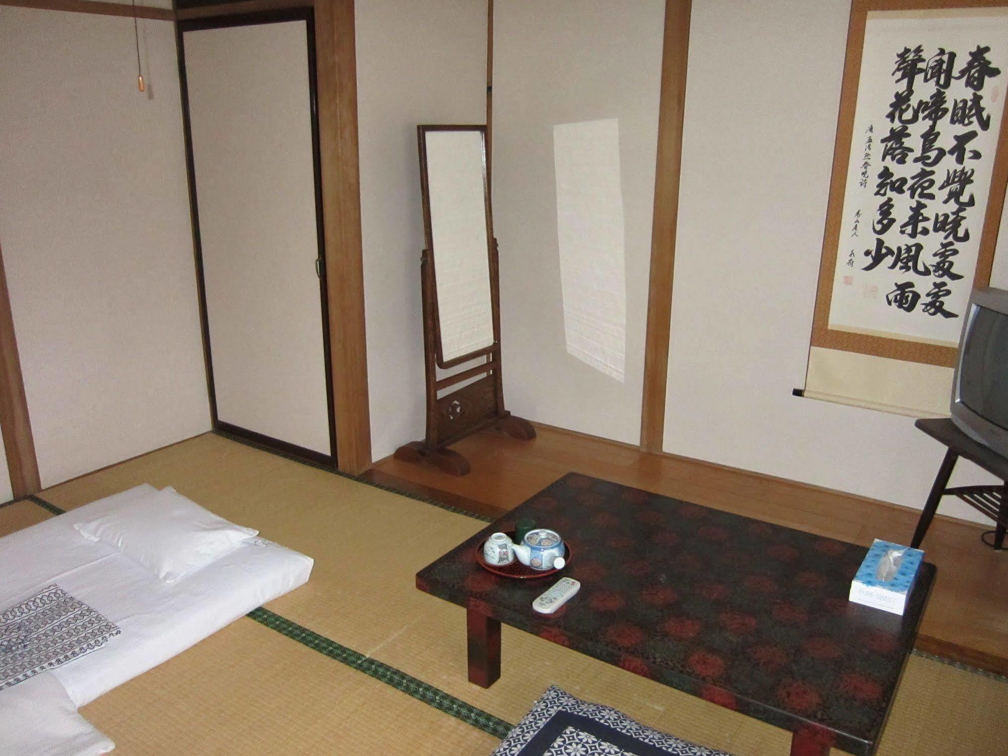 Ryokan Matsukaze Matsumoto Buitenkant foto