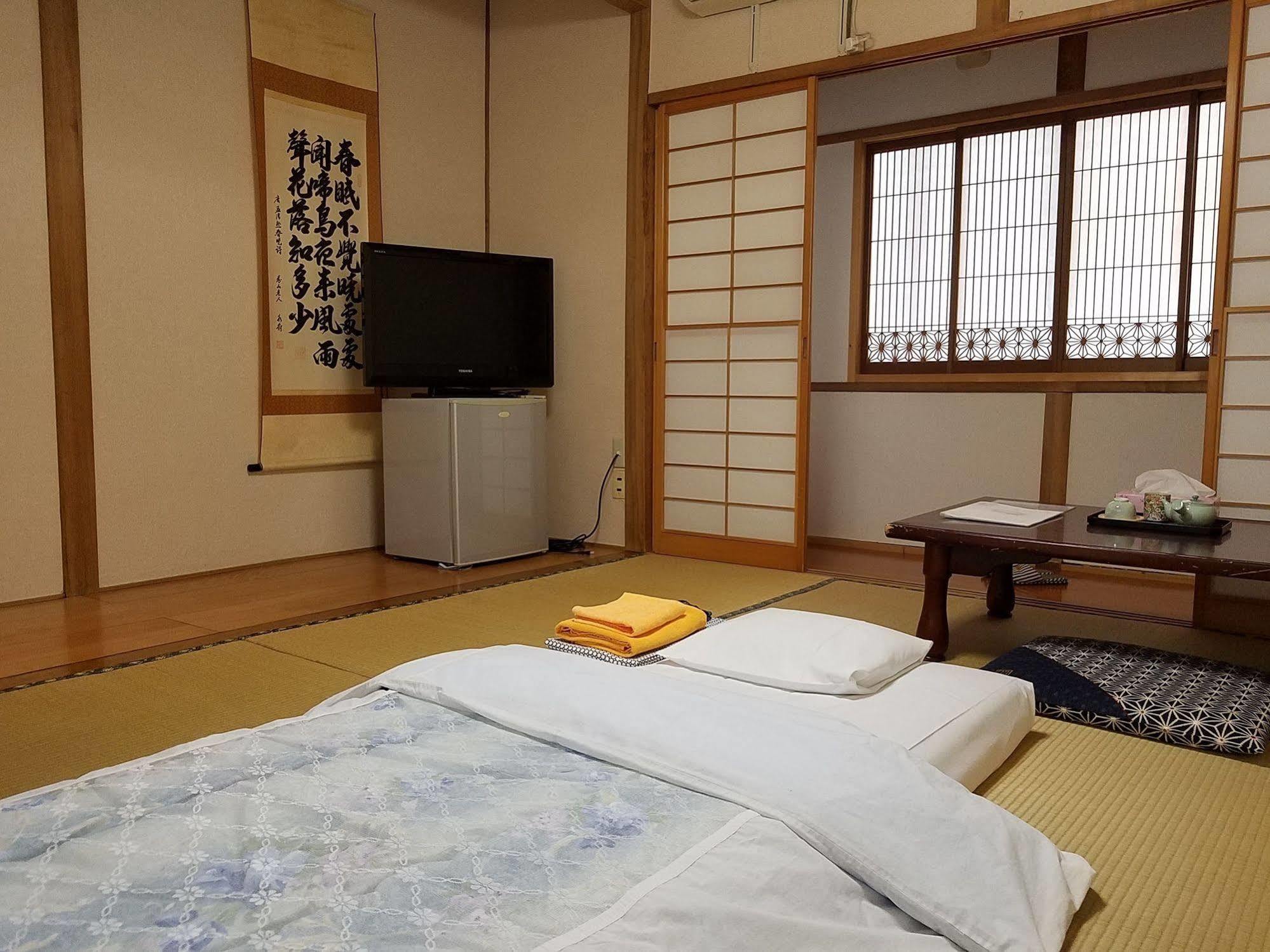 Ryokan Matsukaze Matsumoto Buitenkant foto