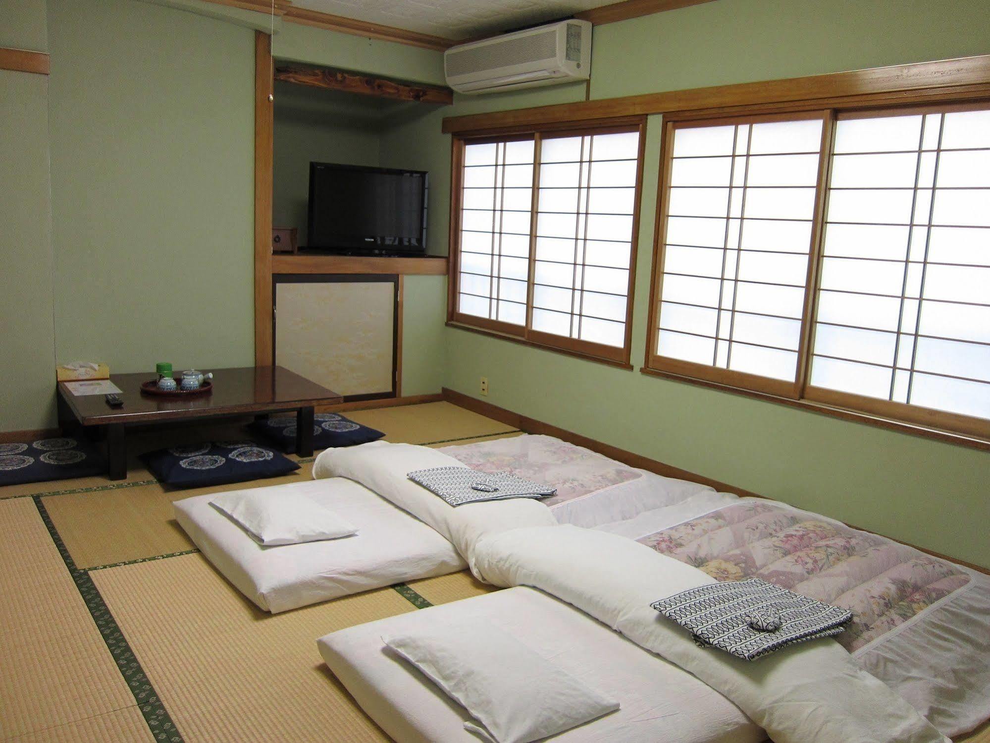 Ryokan Matsukaze Matsumoto Buitenkant foto